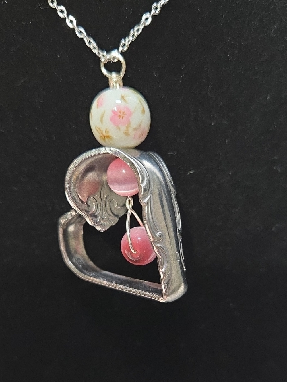 Handmade Vintage Spoon Heart Bead Necklace - Picture 6 of 7